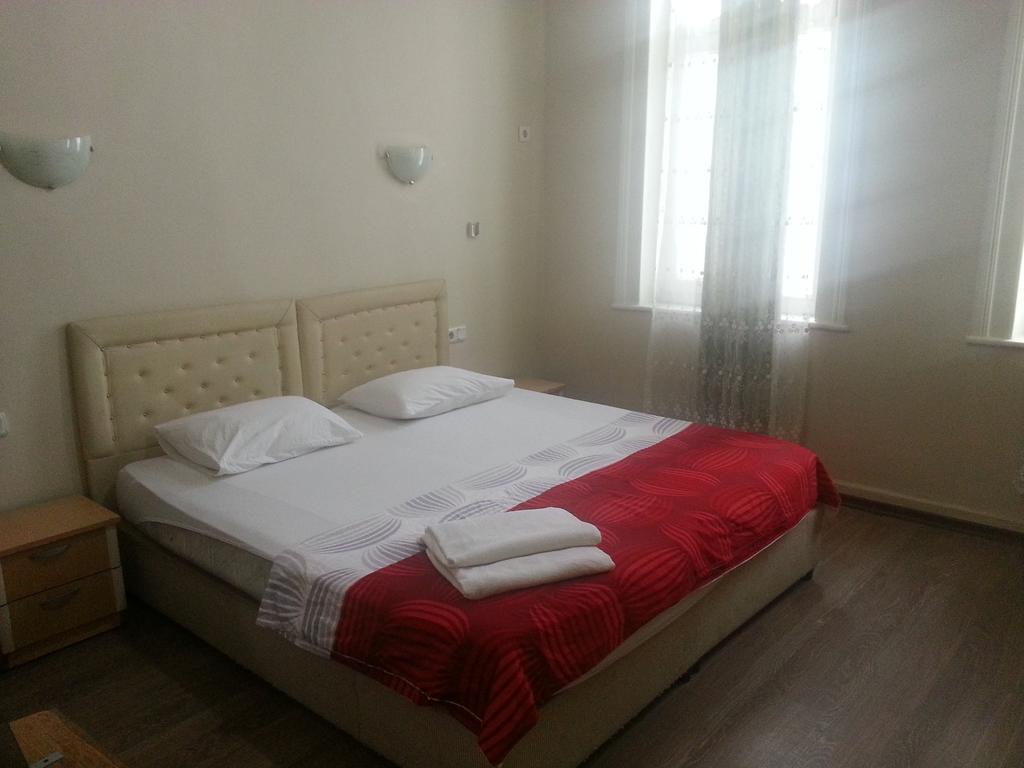Laguna Otel Pansiyon Измир Экстерьер фото